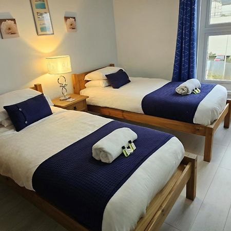 Sea Views, Big 2 Bed Flat Close To Beach & Harbour Ilfracombe Eksteriør bilde