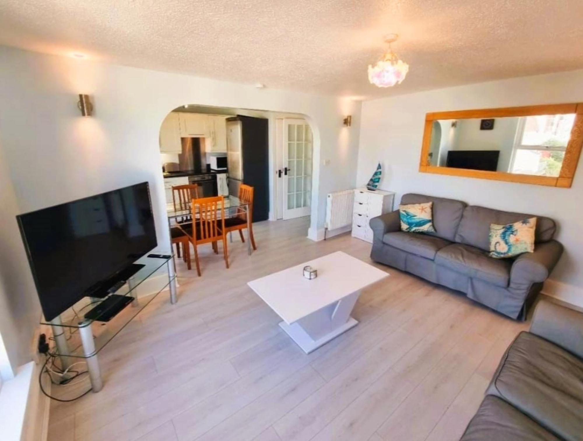 Sea Views, Big 2 Bed Flat Close To Beach & Harbour Ilfracombe Eksteriør bilde