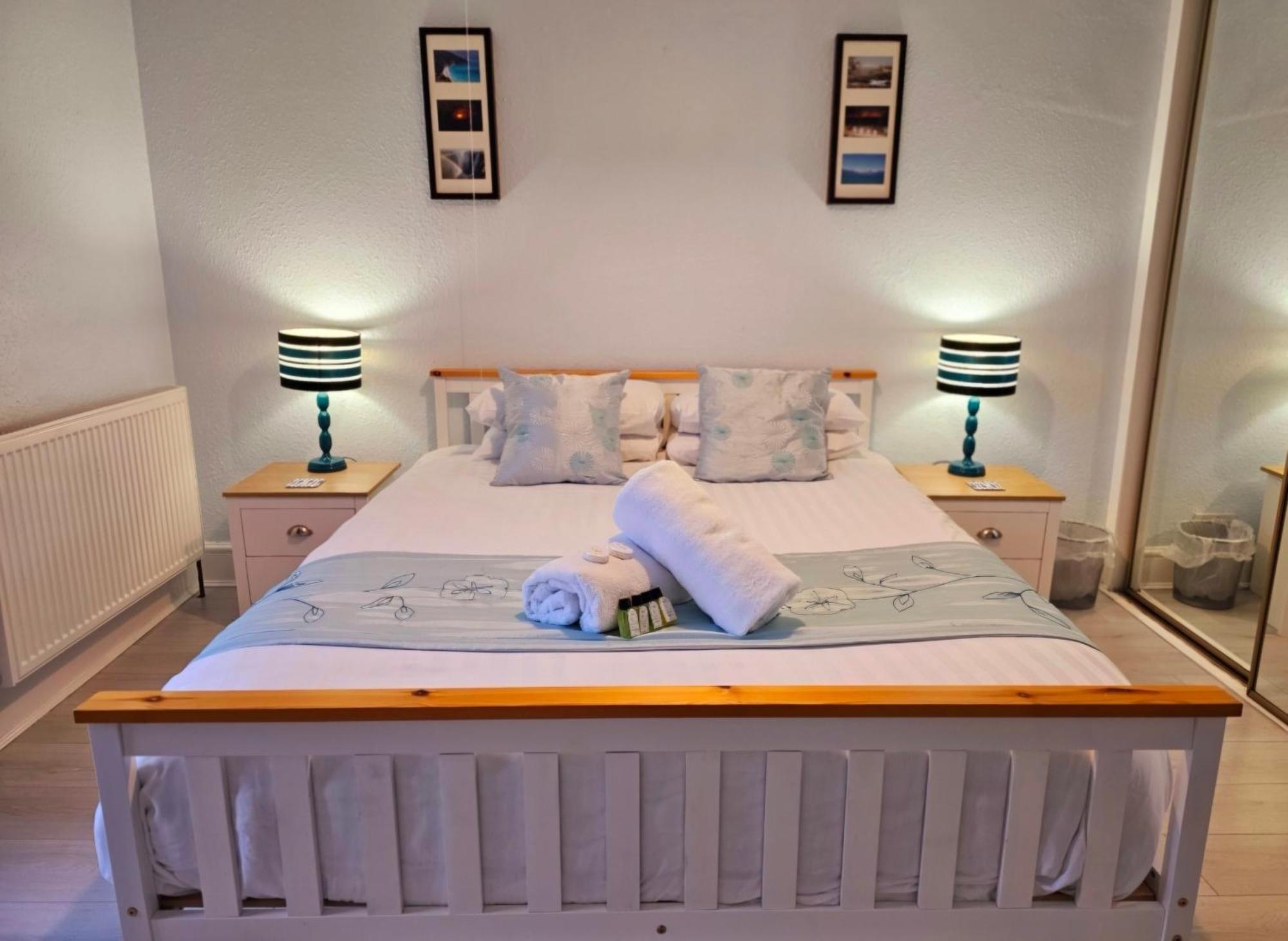 Sea Views, Big 2 Bed Flat Close To Beach & Harbour Ilfracombe Eksteriør bilde